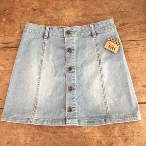 Brand New, Never Worn, Tags Attached VANS SKIRT